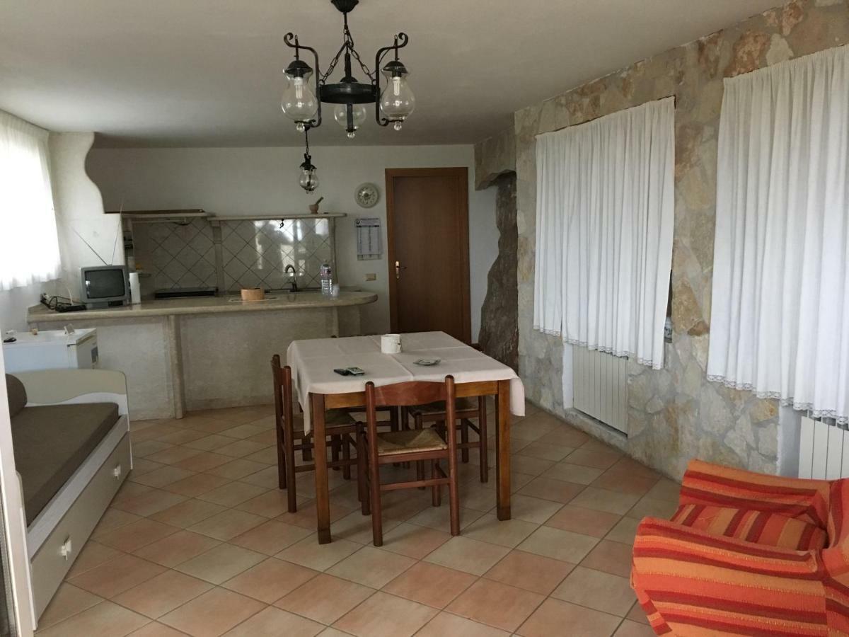 B&B La Vecchia Scuola Sonnino Luaran gambar
