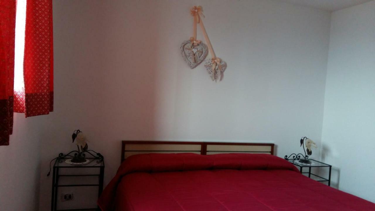 B&B La Vecchia Scuola Sonnino Luaran gambar