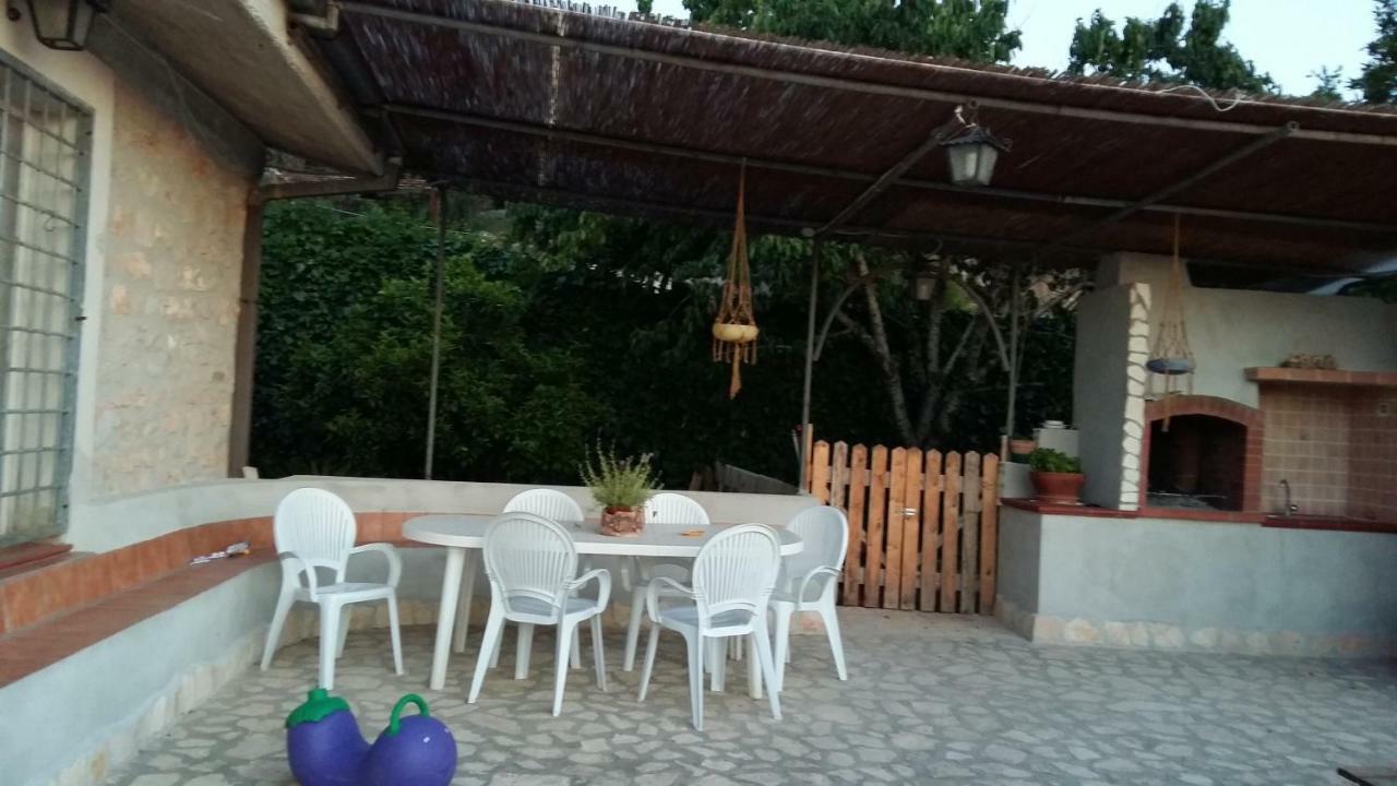 B&B La Vecchia Scuola Sonnino Luaran gambar