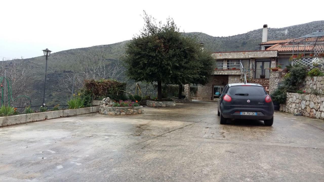 B&B La Vecchia Scuola Sonnino Luaran gambar